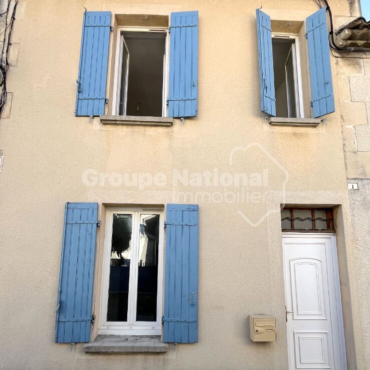 NOVES - Maison de village T3, - Photo 1
