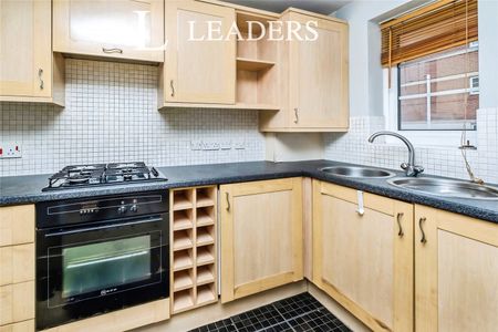 1 bedroom apartment to rent Sandringham Court, Walsall Road, Great Barr, Birmingham, B42 - Photo 3