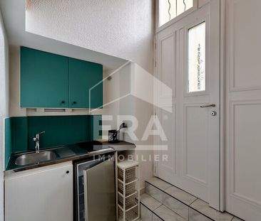 T1 duplex meublé 30 m², Lyon 7,Proche métro / tram Refait à neuf - Photo 2