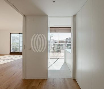 para alugar Luxuoso apartamento de 120 m2, Benfica, Lisboa - Photo 4