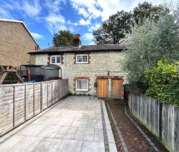 2 bedroom terraced house to rent - Photo 1