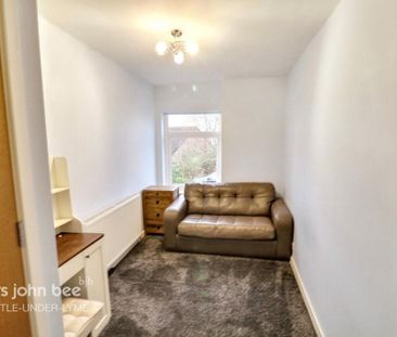 3 bedroom terraced house to rent - Photo 5