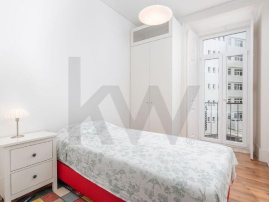 2 room luxury Apartment for rent in Campolide, Portugal - Photo 1