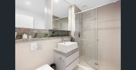 LUXURIOUS NEAR NEW APARTMENT IN THE HEART OF OAKLEIGH - Photo 5