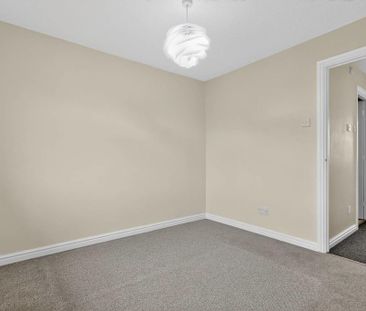 2 bedroom end of terrace house to rent - Photo 4