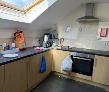 Newcastle upon Tyne - Photo 6