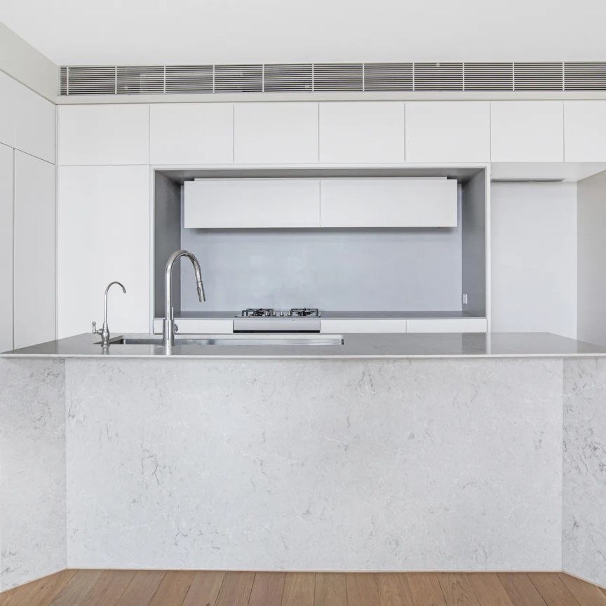 Beautiful 2 Bedroom Apartment With High Quality Finishes In The Newmarket Development - Photo 1