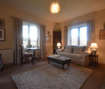 2 bedroom cottage to rent - Photo 1