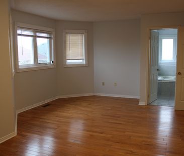 For Lease - 5202 Buttermill Court, Mississauga, Ontario - Photo 6