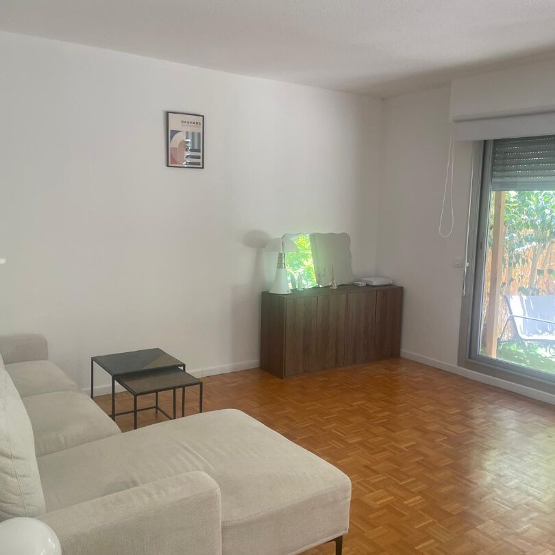 Location Appartement 3 pièces 71m² MARSEILLE 9ème - Photo 1