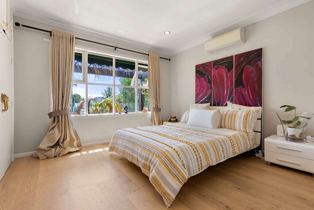 Charming 3BR Remuera Home w/ Parking - Photo 2