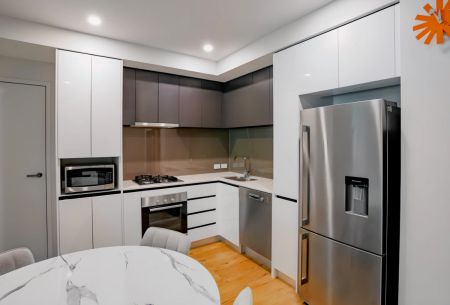 1 Bedroom*302 - Photo 3