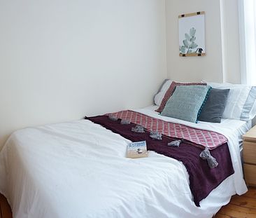 Three Bedroom Flat Victoria Avenue - Photo 4