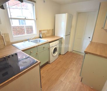 Price £2,200 pcm - Available 01/07/2025 - Furnished - Photo 5