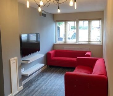 4 Bed Semi-Detached House, Radcliffe Mount, NG2 - Photo 1