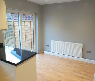 3 bedroom semi-detached house to rent - Photo 1