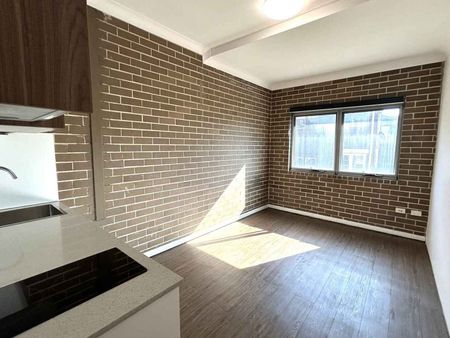 2 Studios Available ! - Photo 3