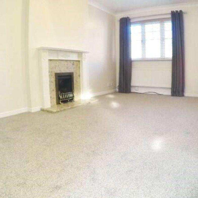 Cloughfield, Preston - Photo 1