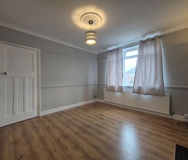 3 bedroom detached house to rent - Photo 3