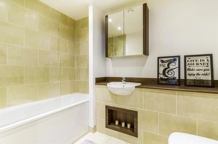 2 Bed Flat, Vancouver House, SE16 - Photo 5