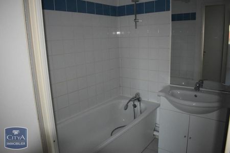 Location Appartement 2 pièces 48m² LOUVROIL 59720 - Photo 5
