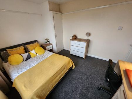 4 bedroom house share to rent - Photo 5