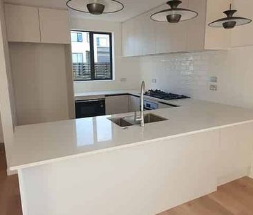 Modern 3BR Home in Long Bay – Pets Welcome! - Photo 3