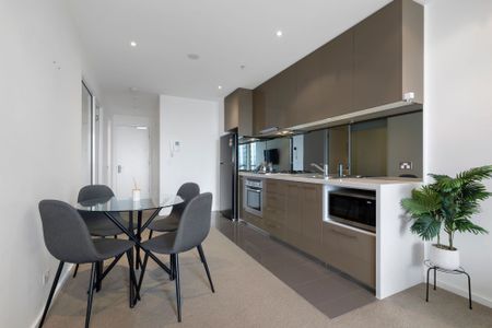 Epic City Living with Fantastic Views! - Photo 4