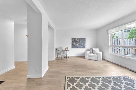 For Lease - 166 Southdale Road Unit# 79, London South, Ontario - Photo 4