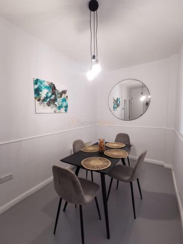 3 bedroom terraced house to rent - Photo 2