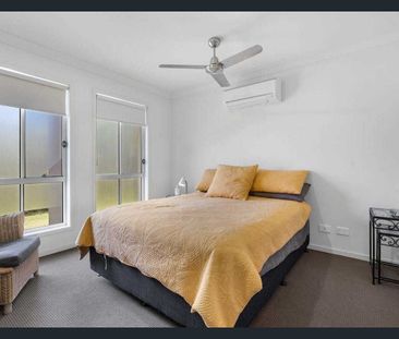 Modern Family Oasis in the Heart of Coomera – Move In & Enjoy! - Photo 5