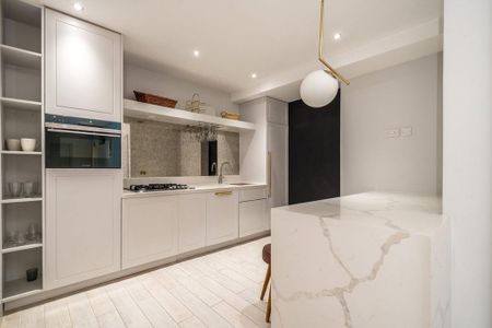 3 bedroom flat to rent - Photo 5