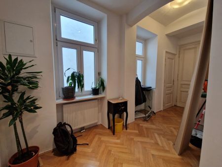 1,5 Zimmer-Altbauwohnung im Innenhof, direkt im schönen Servitenviertel - Photo 2