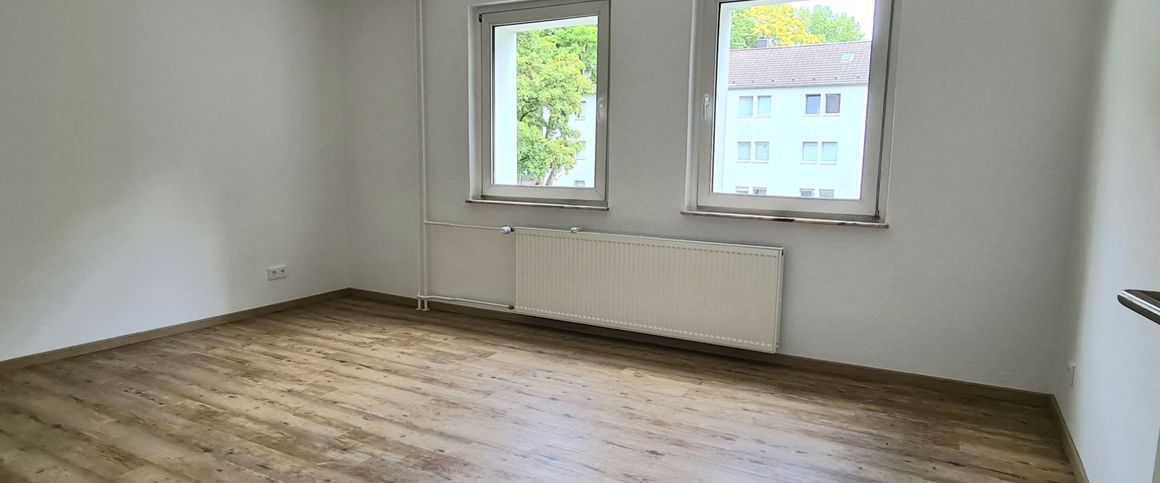 +++ Wohnen in Wanheim, 2 Raumwohnung mit Balkon +++ - Foto 1