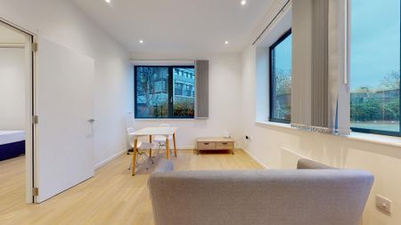 1 bedroom flat to rent - Photo 2