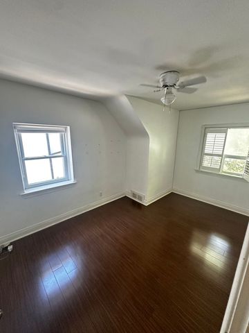 For Lease - 27 Craigmore Crescent, Toronto, Ontario - Photo 2