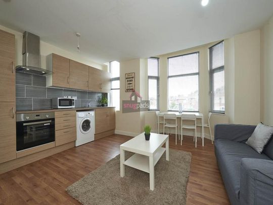 2 bedroom flat to rent - Photo 1