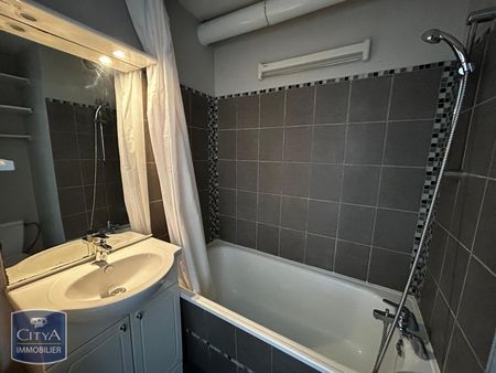 Location Appartement 2 pièces 29m² LILLE 59000 - Photo 2