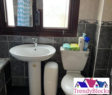 3 bedroom end of terrace house to rent - Photo 3