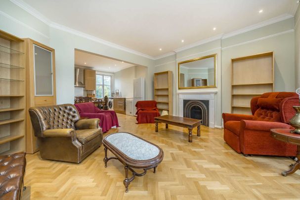 Addison Grove, Chiswick, W4, London - Photo 1