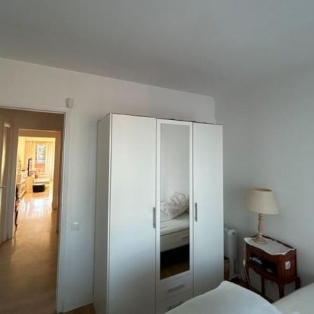 Location Appartement 2 pièces 55m² CANNES 06400 - Photo 4
