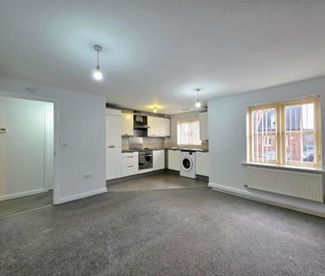 2 bedroom flat to rent - Photo 4