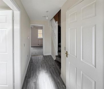 3 bedroom end of terrace house to rent - Photo 5