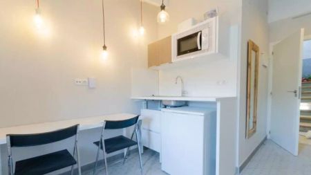Studio for rent in Vallcarca i els Penitents with bills included. - Photo 4