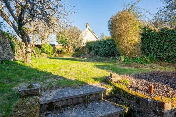 Long Melford, Sudbury, Suffolk, CO10 - Photo 1