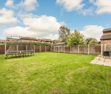 5 bedroom detached house to rent - Photo 3