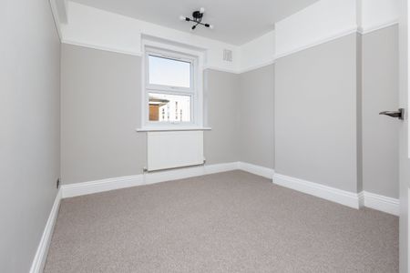 3 bed flat to rent in Richmond Hill, Bournemouth, BH2 - Photo 5