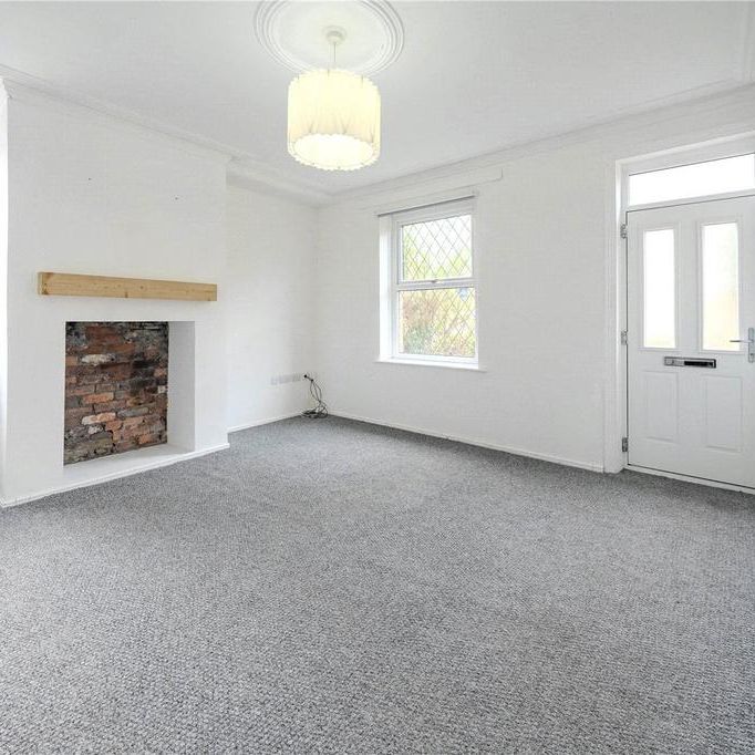 3 bedroom end of terrace house to rent - Photo 1