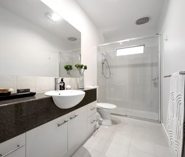 9a Leonard Street, Hampton East VIC 3188 - Townhouse For Rent | Domain - Photo 1