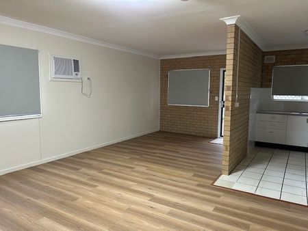 CLOSE TO THE POOL - Photo 3